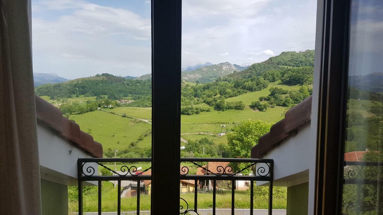 Apartamentos La Guertina Cangas de Onis Luaran gambar